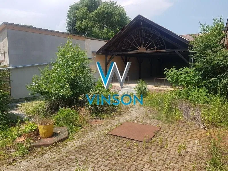 Prodaja, kuća, 688m², Centar, Sombor