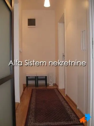 Izdavanje, dvosoban stan, 60m², Kalenić Pijaca, Vračar Sve Podlokacije