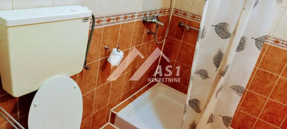 Izdavanje, kuća, 95m², Sremski Karlovci, Novi Sad