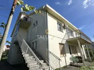 Prodaja, kuća, 318m², Zlatica, Podgorica - image 1