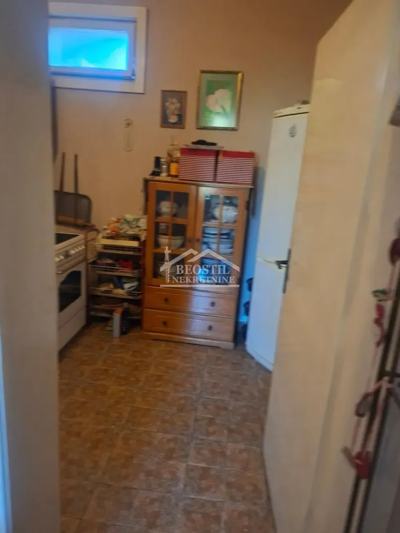 Sale, house, 181m², Zemun Sve Podlokacije, Beograd