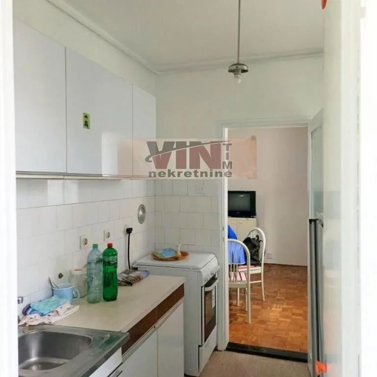 Izdavanje, dvosoban stan, 67m², Altina, Beograd