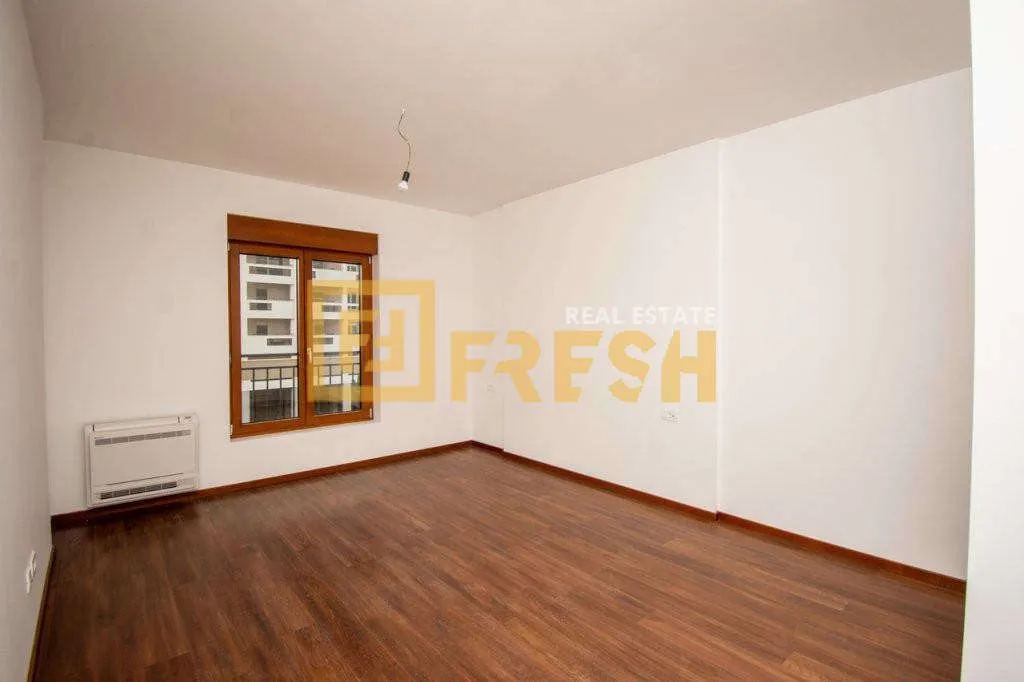 Rent, three bedroom apartment, 106m², Master Kvart, Podgorica