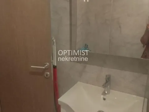 Izdavanje, trosoban stan, 70m², Borča 1, Borča Sve Podlokacije - image 7