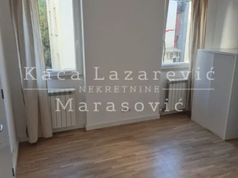 Rent, four bedroom apartment, 98m², Skadarlija, Beograd - image 6