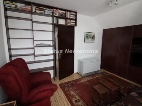 Stan in Sremska Kamenica