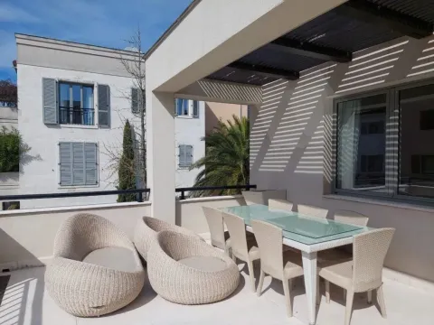 Prodaja, dvosoban stan, 150m², Tivat, Crna Gora - image 16