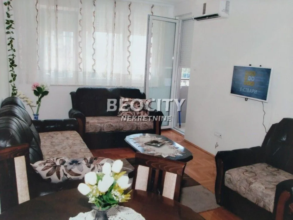 Rent, apartment, 35m², Centar, Novi Sad
