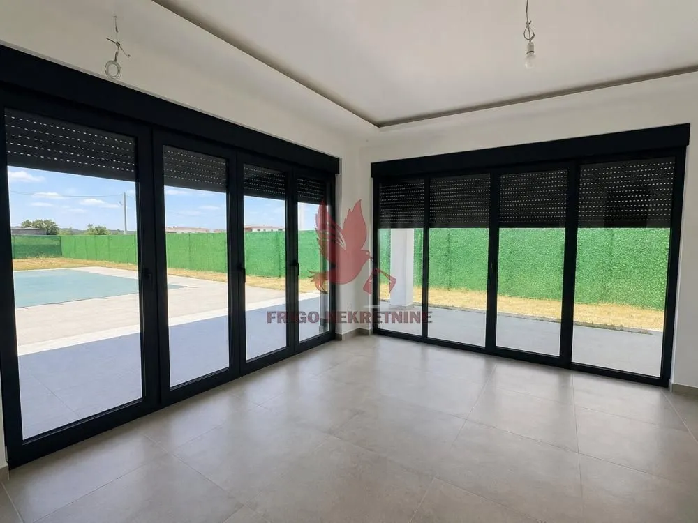 Prodaja, kuća, 228m², Kosmaj, Sopot