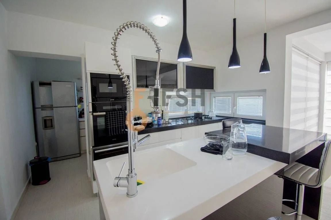 Rent, house, 270m², Zagorič, Podgorica
