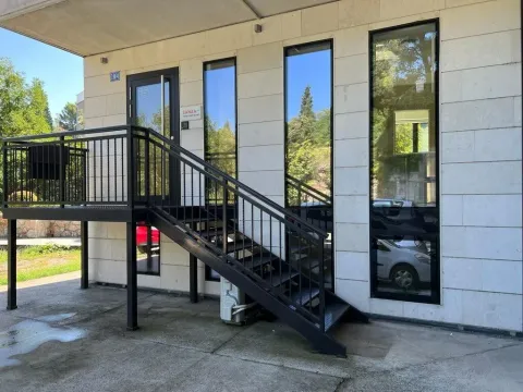 Izdavanje, poslovni prostor, 30m², Centar, Podgorica - image 1