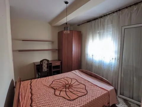 Izdavanje, dvosoban stan, 65m², Blok 9, Podgorica - image 8