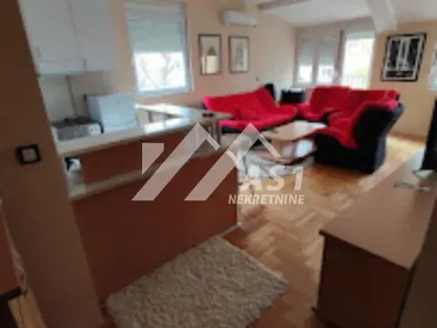 Izdavanje, četvorosoban stan, 112m², Železnička Stanica, Novi Sad Sve Podlokacije - image 2