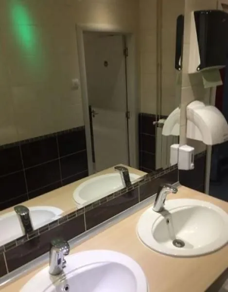 Rent, office space, 1200m², Čukarica, Beograd
