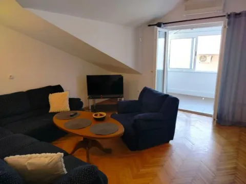 Rent, two bedroom apartment, 70m², Boreti, Budva - image 6