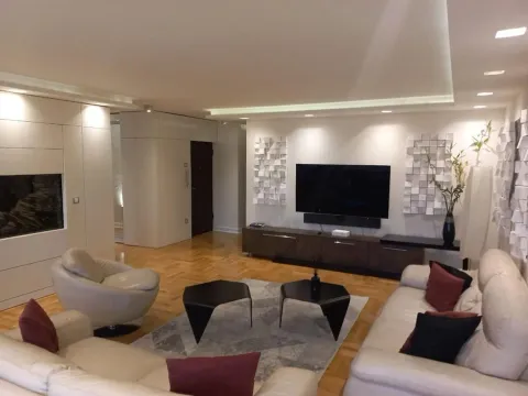 Izdavanje, stan, 180m², Stari Grad, Beograd - image 2