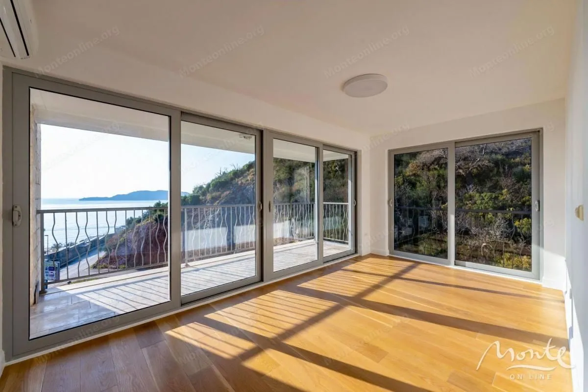 Sale, three bedroom apartment, 160m², Pržno, Budva