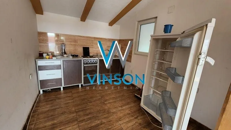 Izdavanje, trosoban stan, 100m², Petrovaradin, Novi Sad