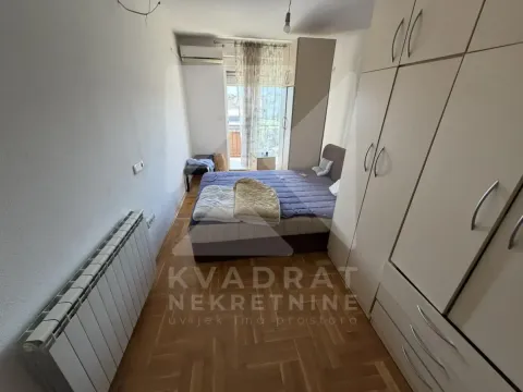 Rent, house, 220m², Tološi, Podgorica - image 14