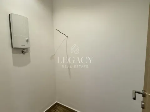 Izdavanje, četvorosoban stan, 140m², Šumice, Beograd - image 12