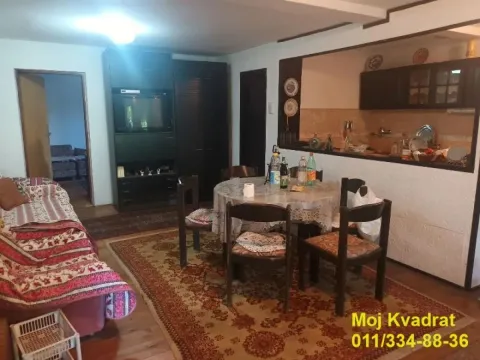 Sale, house, 260m², Srebrno jezero, Veliko Gradište - image 6