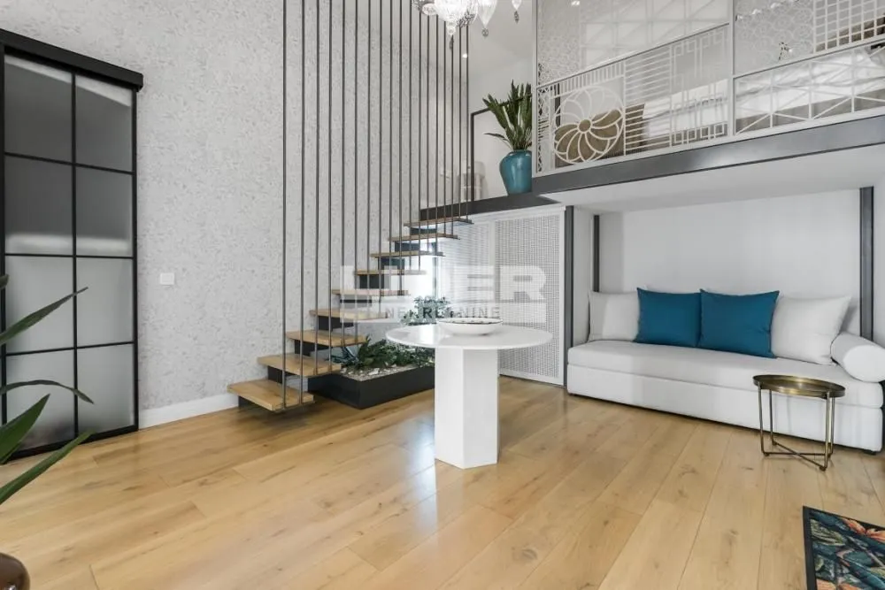 Sale, two bedroom apartment, 130m², Stari Grad, Beograd