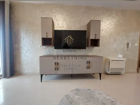 Izdavanje, dvosoban stan, 67m², Radanovići, Kotor - image 7