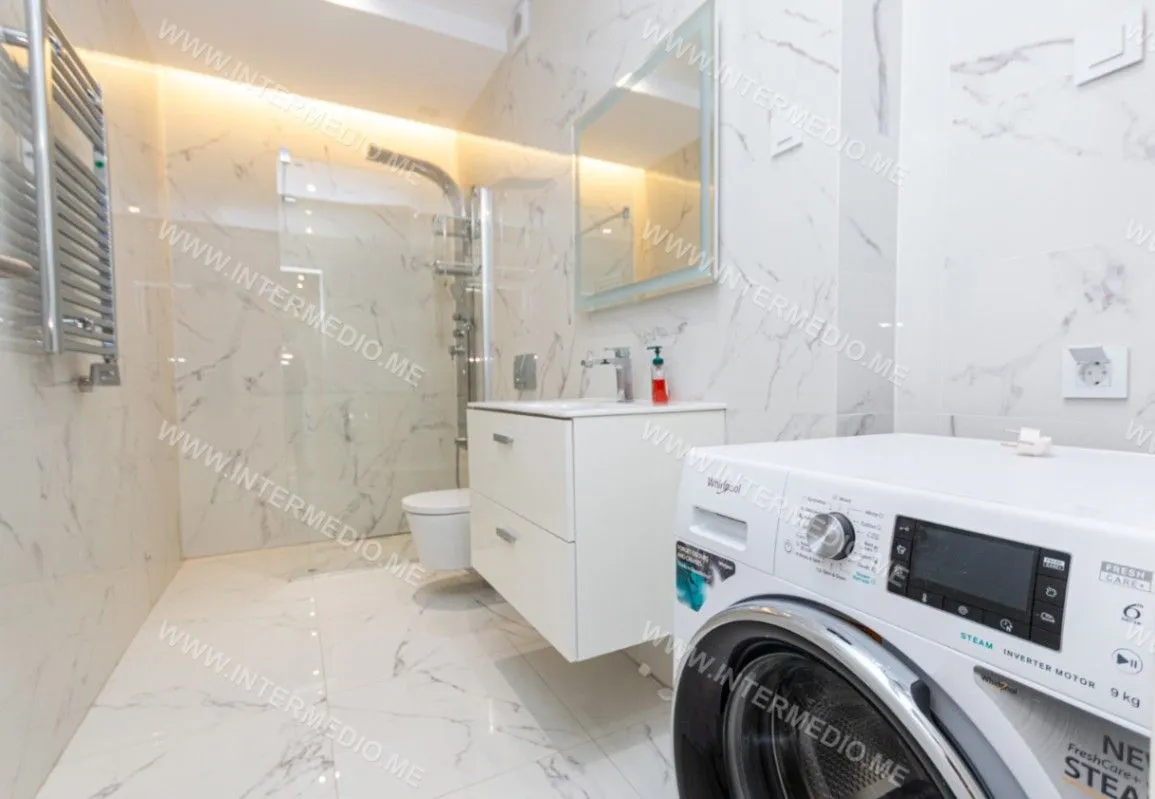 Prodaja, dvosoban stan, 180m², Đenovići, Herceg Novi