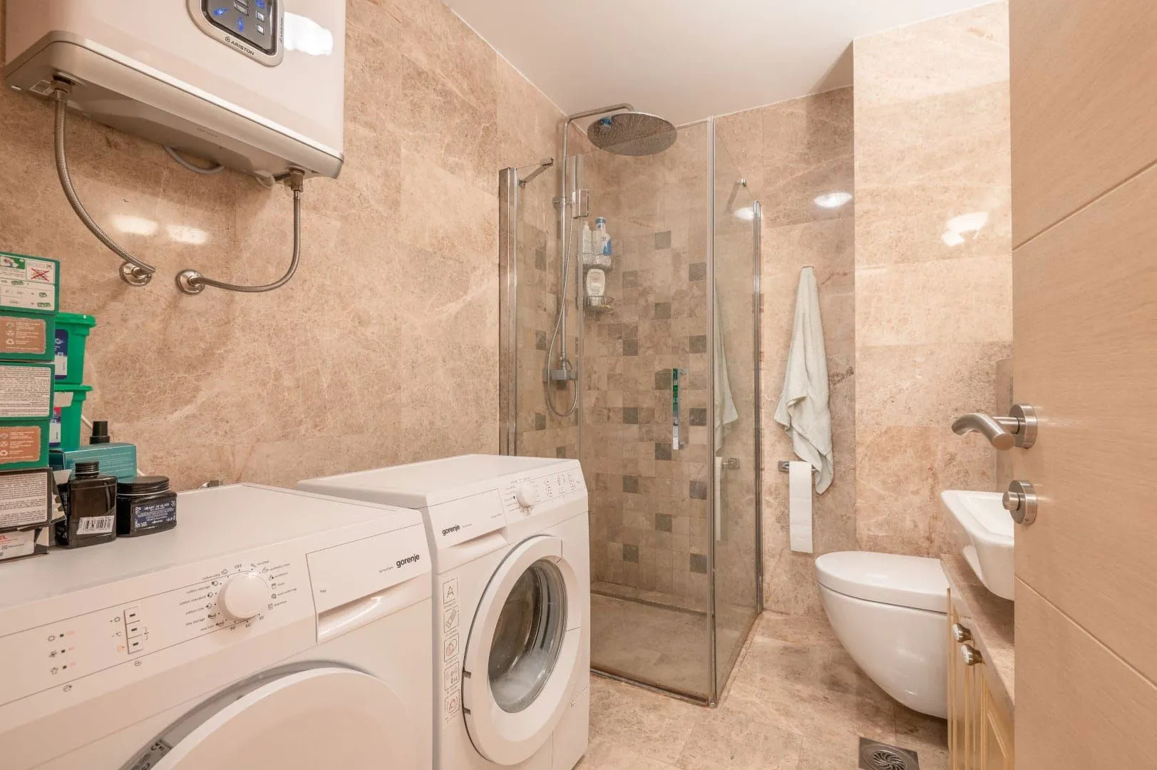 Sale, three bedroom apartment, 123m², Pržno, Budva