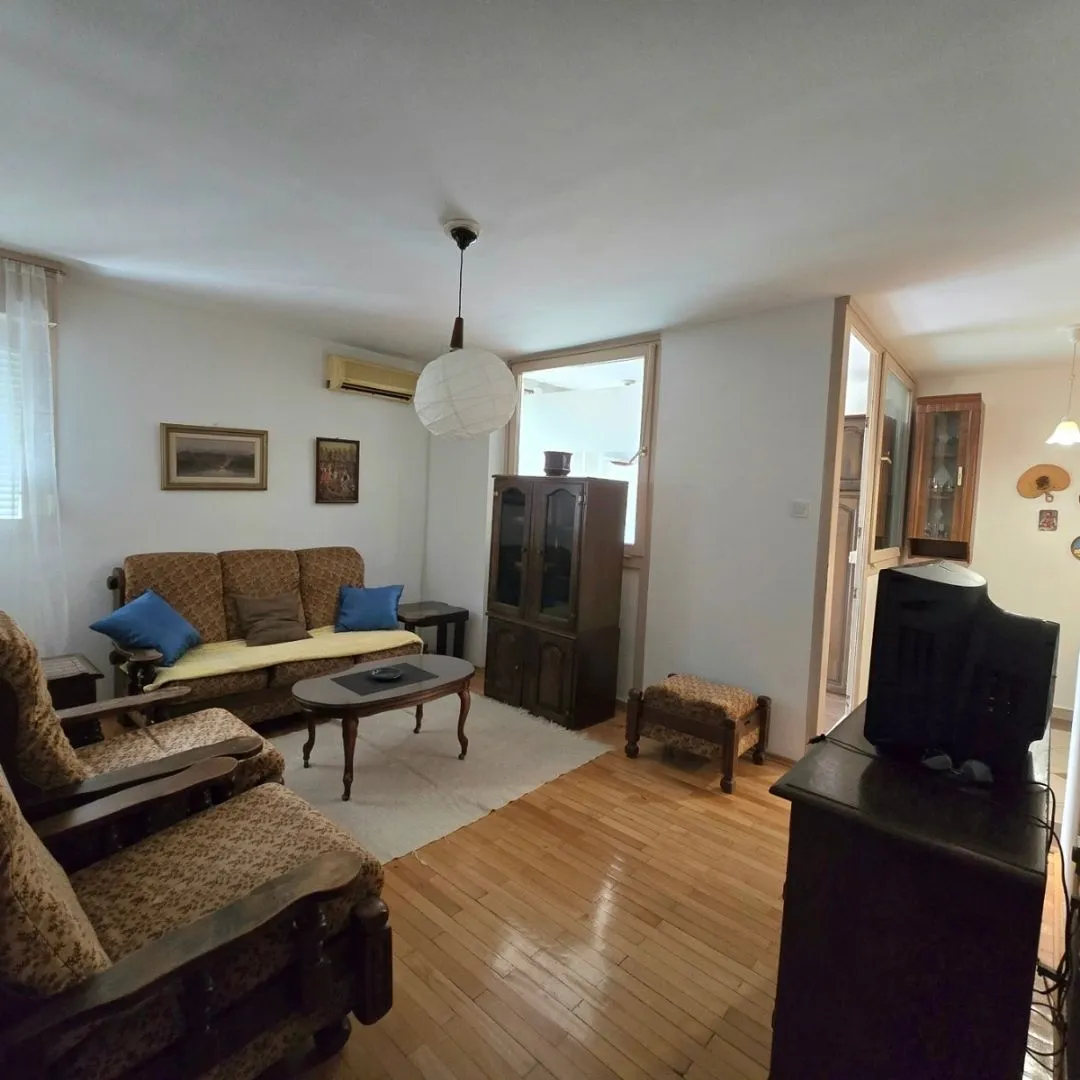 Prodaja, dvosoban stan, 60m², Blok 5, Podgorica