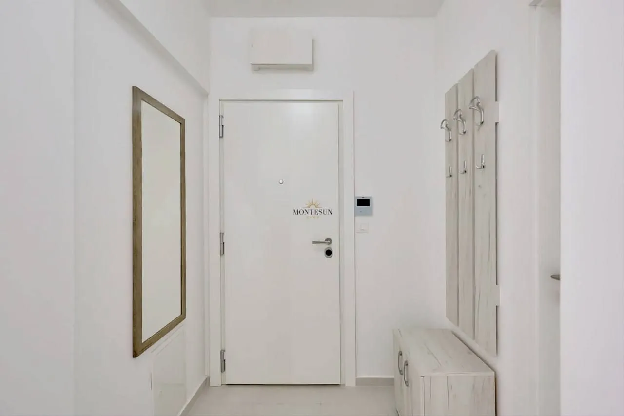 Rent, one bedroom apartment, 47m², Budva, Crna Gora