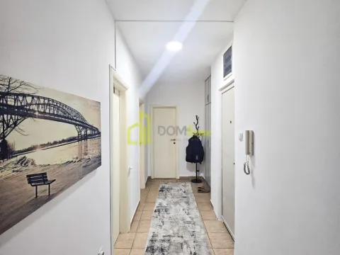 Sale, two bedroom apartment, 68m², Stari Aerodrom, Podgorica - image 5