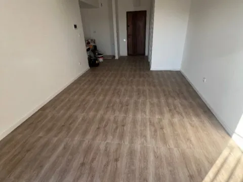 Izdavanje, garsonjera, 28m², Šušanj, Bar - image 5