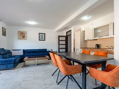 Sale, one bedroom apartment, 71m², Bečići, Budva - image 6