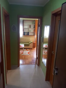 Izdavanje, trosoban stan, 63m², Stari Aerodrom, Podgorica - image 4