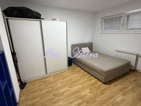 Izdavanje, dvosoban stan, 55m², Karaburma, Palilula Sve Podlokacije - image 9