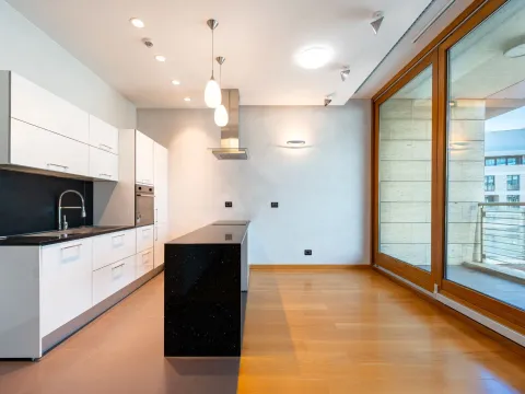 Rent, two bedroom apartment, 88m², Kod Capital Plaze, Podgorica - image 3