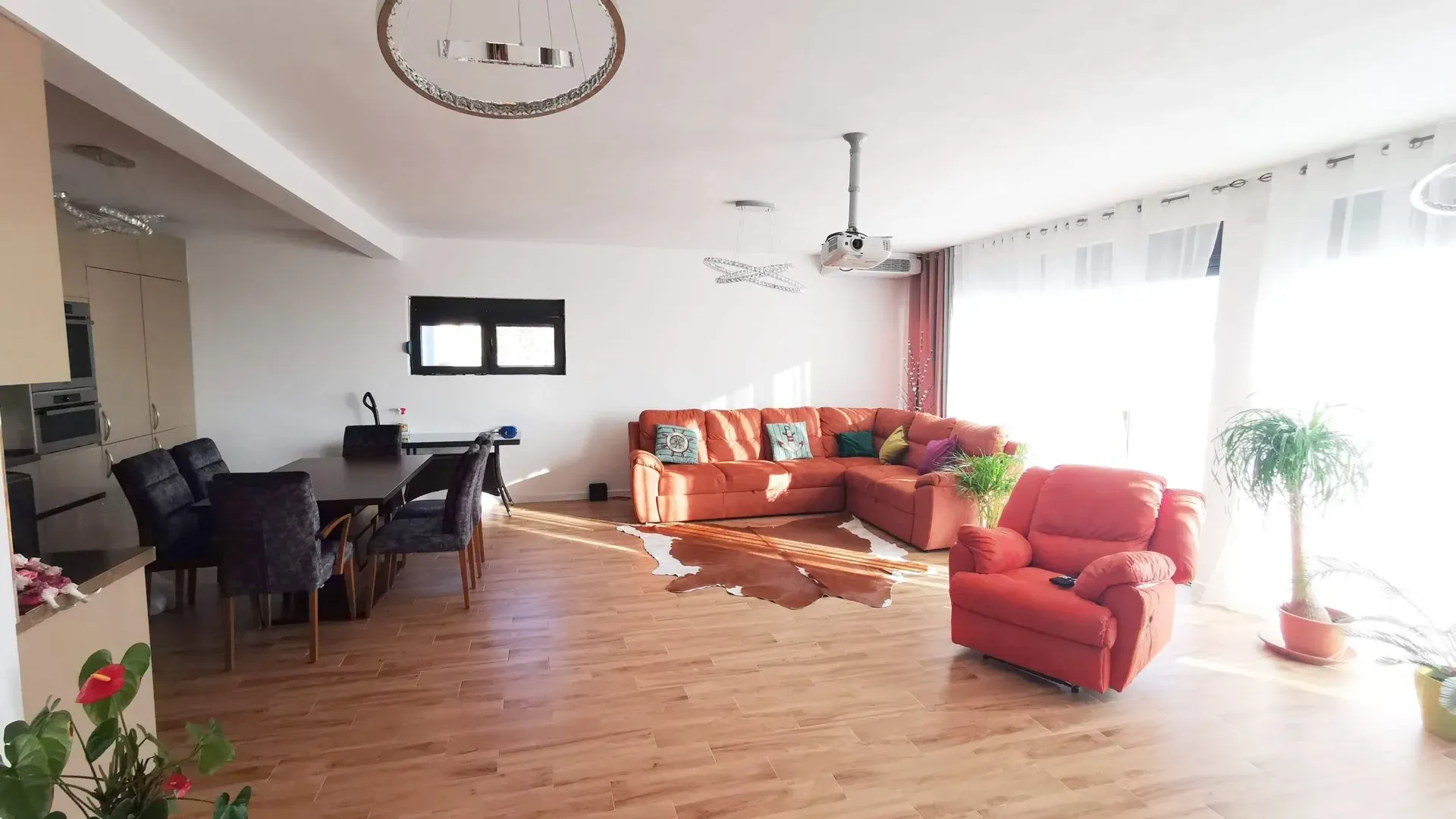 Prodaja, kuća, 207m², Bar, Crna Gora