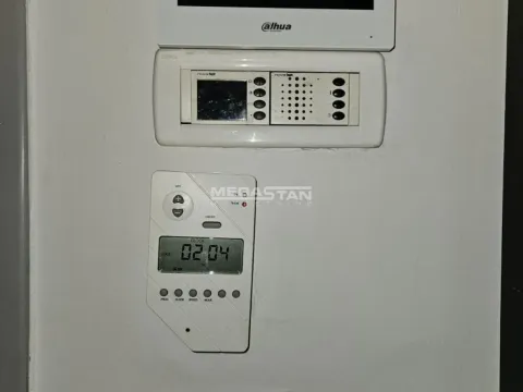 Izdavanje, trosoban stan, 126m², Vukov Spomenik, Zvezdara Sve Podlokacije - image 18