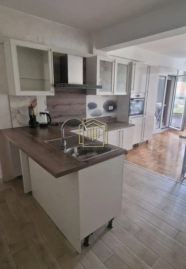 Izdavanje, dvosoban stan, 65m², Preko Morače, Podgorica