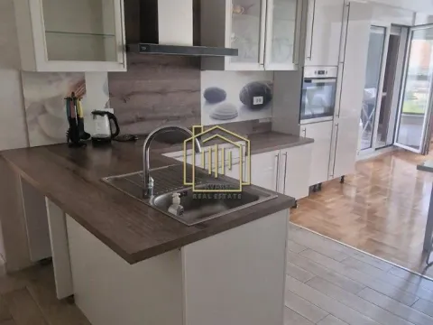 Rent, two bedroom apartment, 65m², Preko Morače, Podgorica - image 4