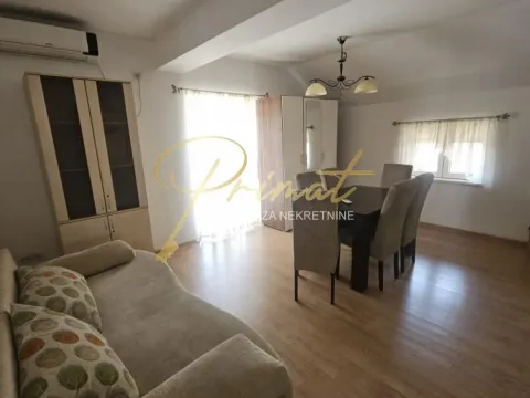 Rent, three bedroom apartment, 75m², Palilula Sve Podlokacije, Beograd - image 4
