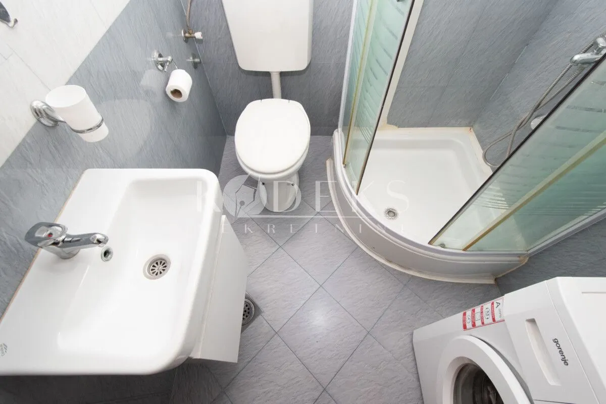 Rent, two bedroom apartment, 56m², 1 maj, Podgorica