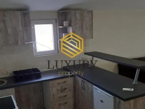 Izdavanje, jednosoban stan, 45m², Zlatica, Podgorica - image 10