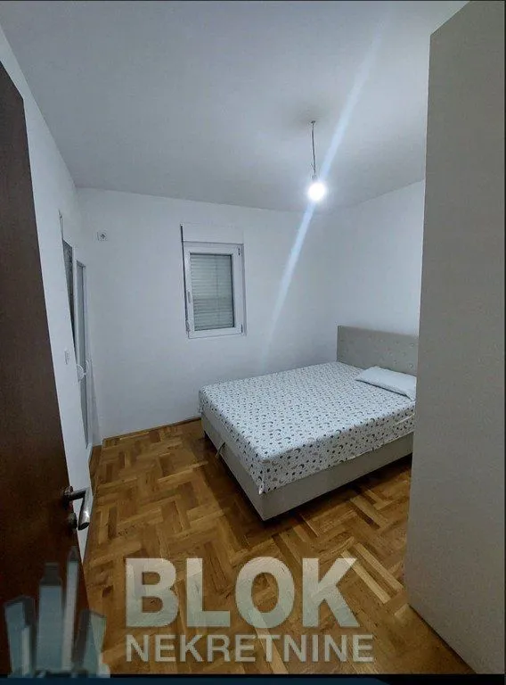 Izdavanje, dvosoban stan, 65m², Podgorica, Crna Gora