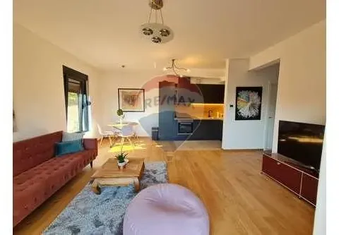 Izdavanje, dvosoban stan, 69m², Budva, Crna Gora - image 2