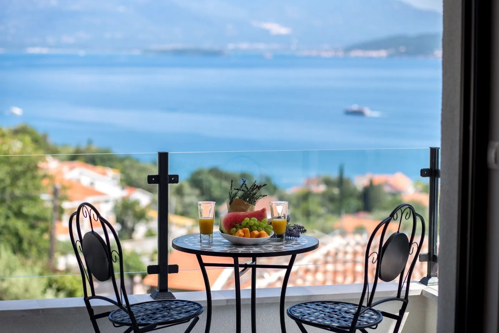Prodaja, kuća, 360m², Đenovići, Herceg Novi