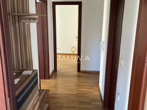 Izdavanje, dvosoban stan, 65m², City Kvart, Podgorica - image 4