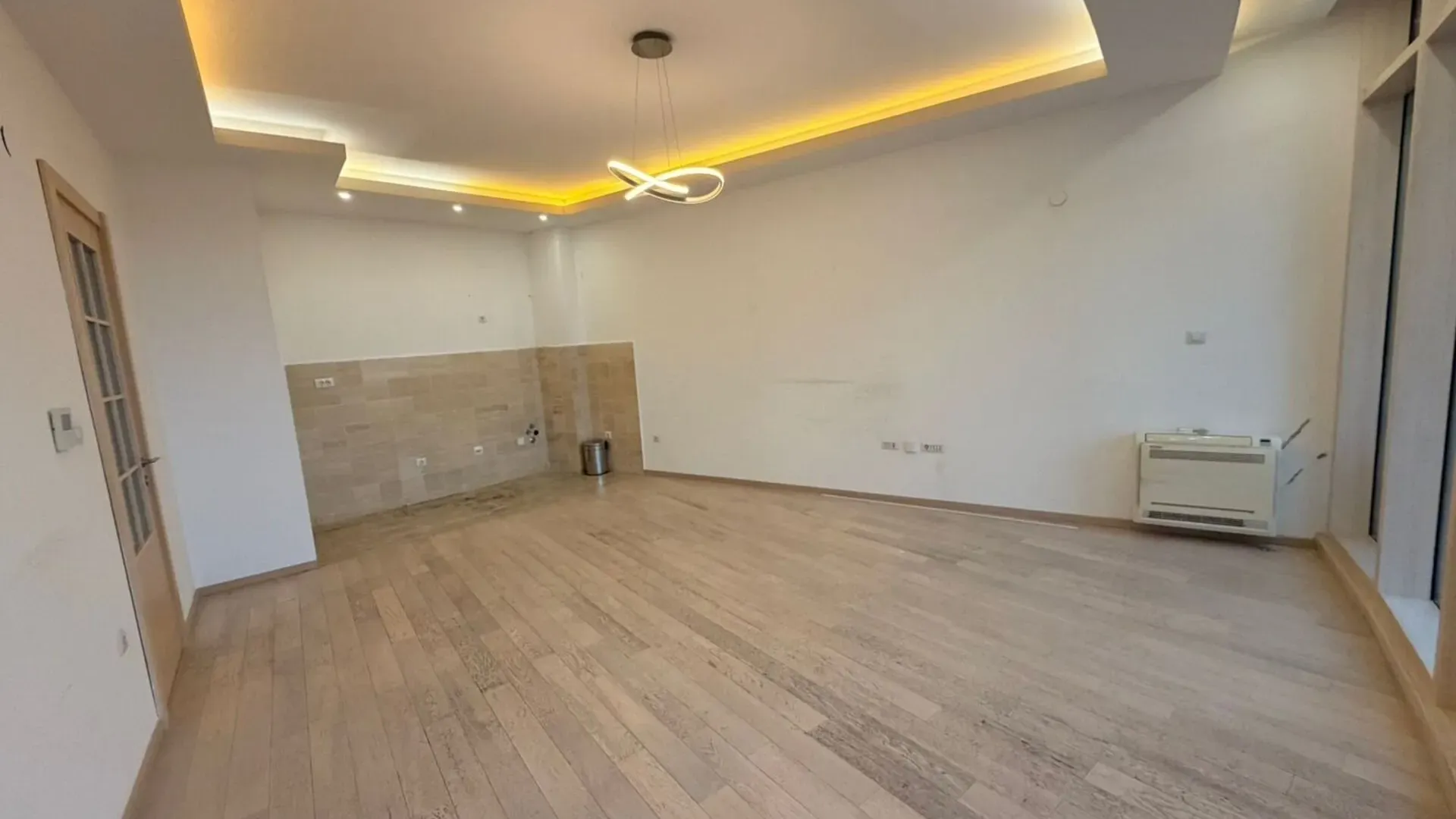 Prodaja, dvosoban stan, 77m², Kruševac, Podgorica