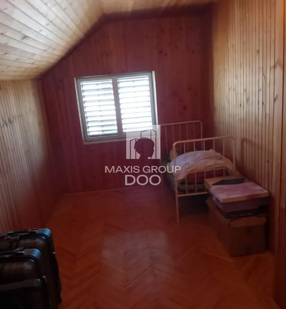 Prodaja, kuća, 297m², Kragujevac, Srbija